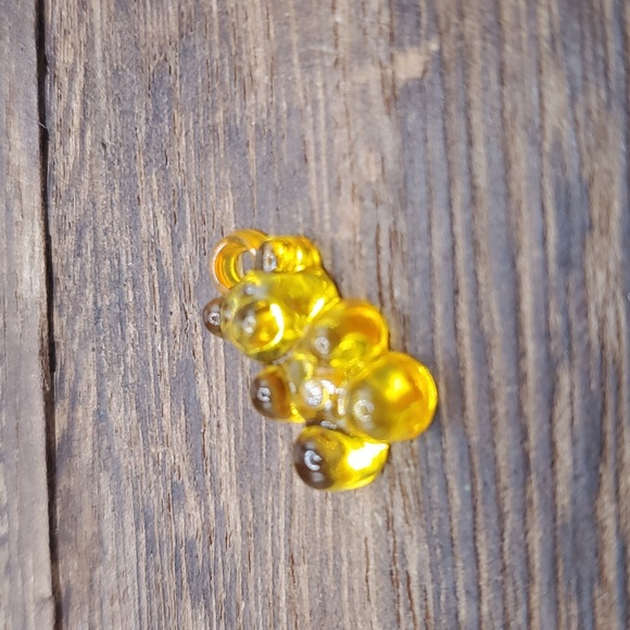 P136 sunshine gummy bear charm - Picture 1 of 2
